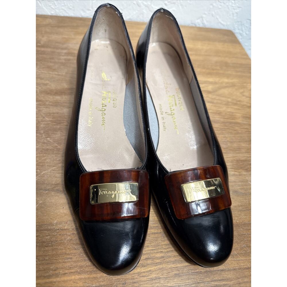 Salvatore Ferragamo Boutique Black Patent Leather Pumps Size 6 AA NARROW Italy - Picture 2 of 14